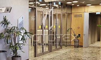 Противопожарные двери EIWS-60 большого размера на курорте премиум-класса